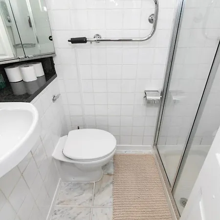 Modern Flat 5 Min To Holland Park! Apartment London Exterior photo