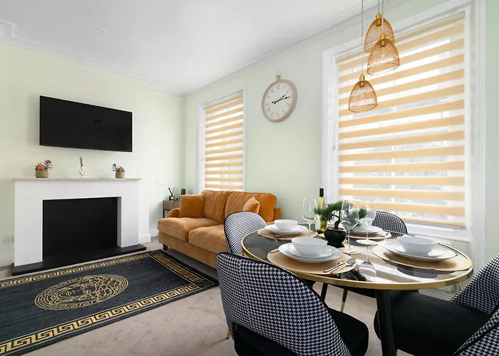 1 Bed Flat 5 Min From Holland Park Station! London